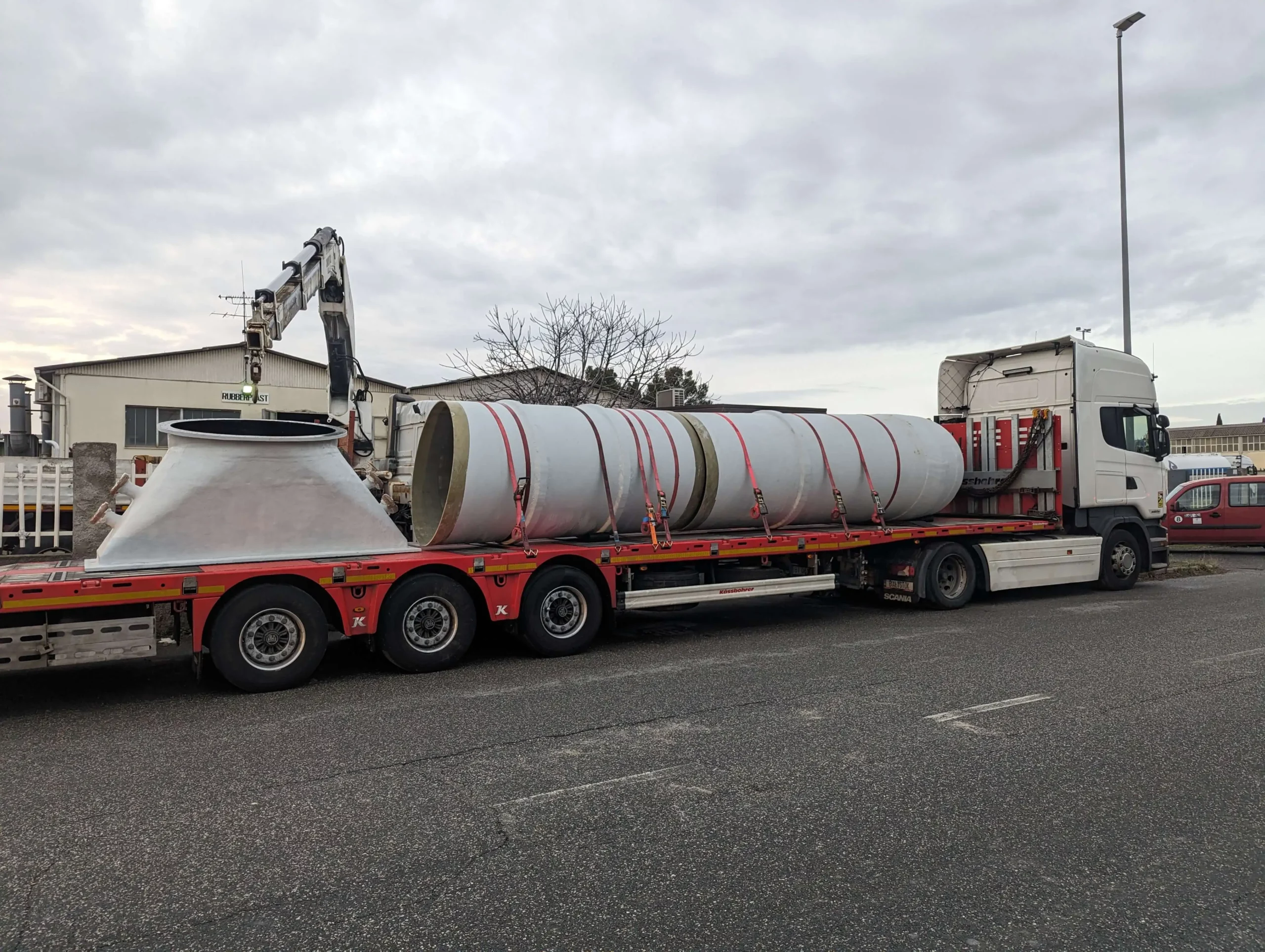 Camion-Silos-1-scaled.webp